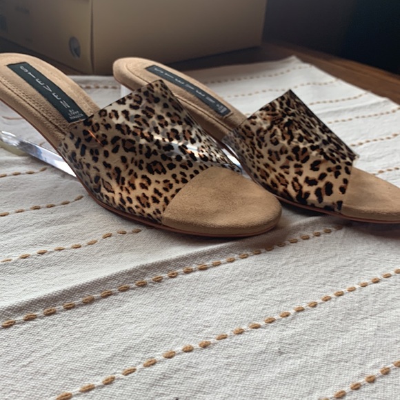 Steven by Steve Madden slide with clear wedge and leopard print top - Picture 3 of 9